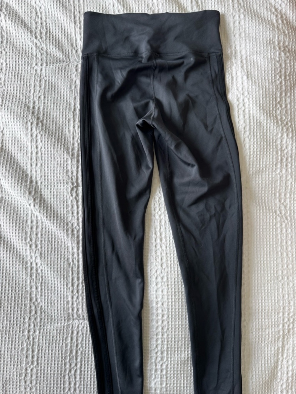 Adidas Women’s Dark Grey Leggings Size Small - Picture 2 of 3